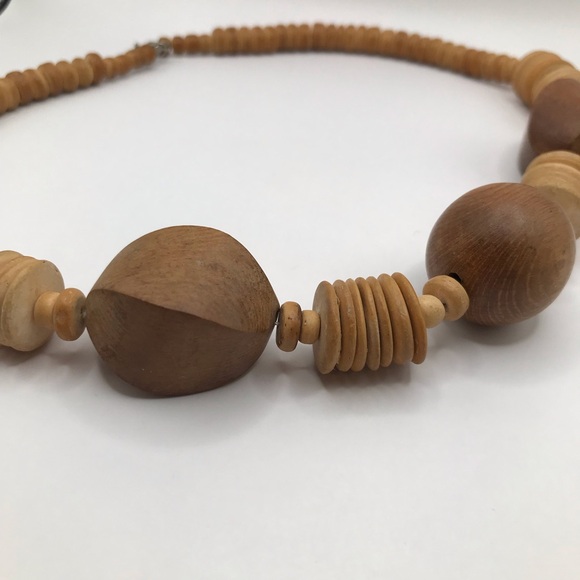 Natural Wood Beaded Necklace Vintage Handmade - Picture 4 of 7
